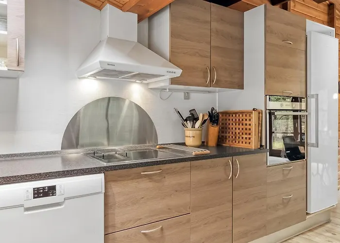 Holiday home Patrizia - 1km From The Sea By Interhome